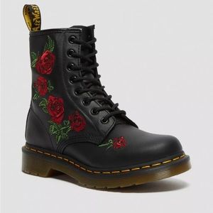 1460 Vonda Floral Lace Up Boot